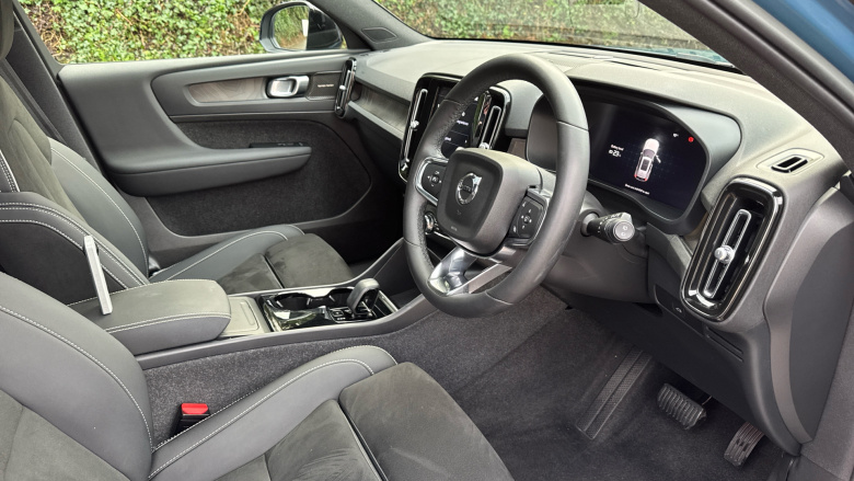 Volvo Xc40 170kW Recharge Ultimate 69kWh 5dr Auto Electric Estate